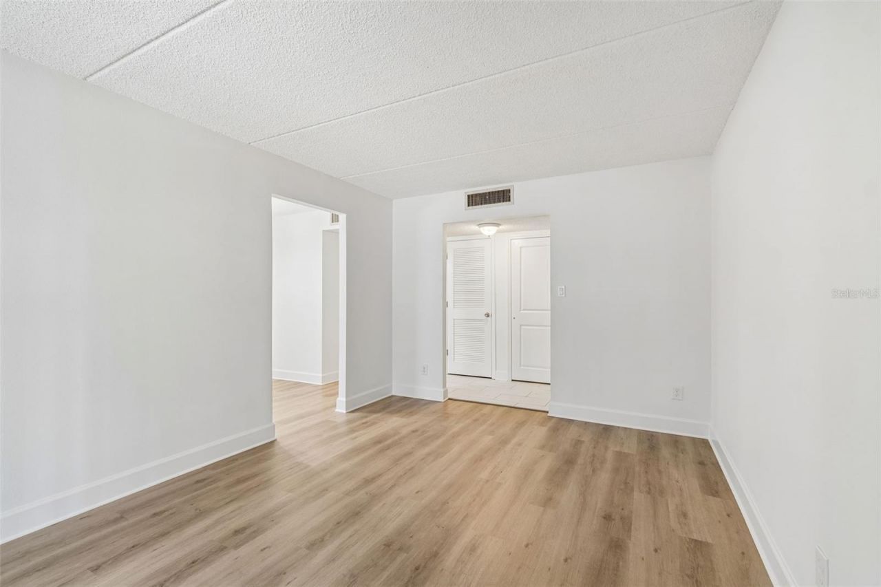 8460 13th Street N, Unit B, Saint Petersburg, FL 33702 Photo