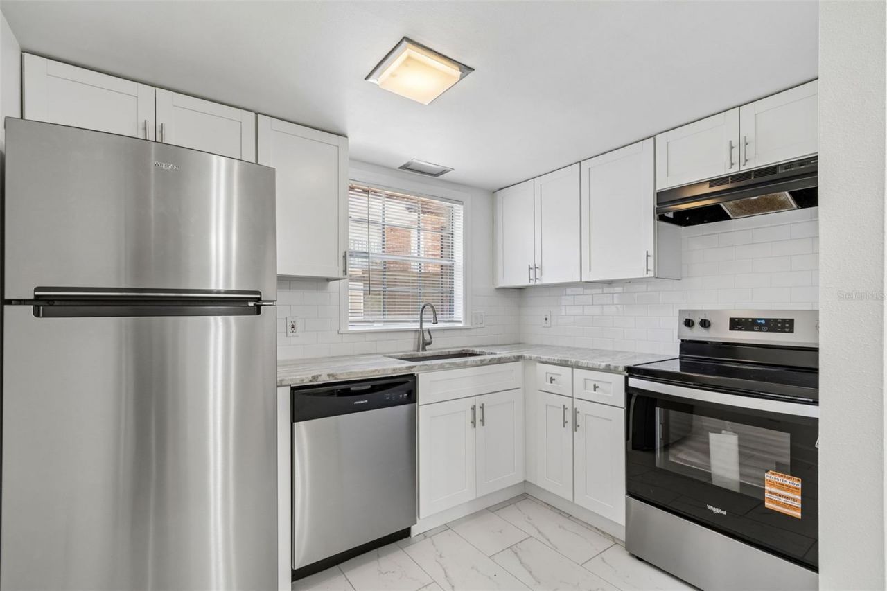 8460 13th Street N, Unit B, Saint Petersburg, FL 33702 Photo
