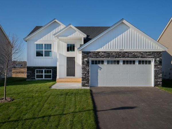671 47th Avenue NE, Saint Cloud, MN 56304