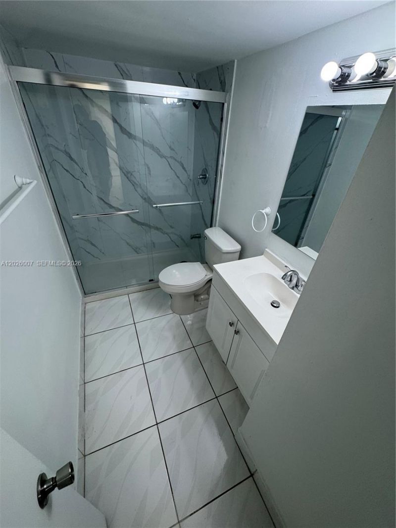 1555 W 44th Pl , Unit 244, Hialeah, FL 33012 Photo
