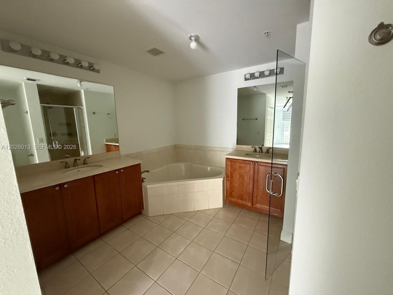 107 Mendoza Ave , Unit 201, Coral Gables, FL 33134 Photo