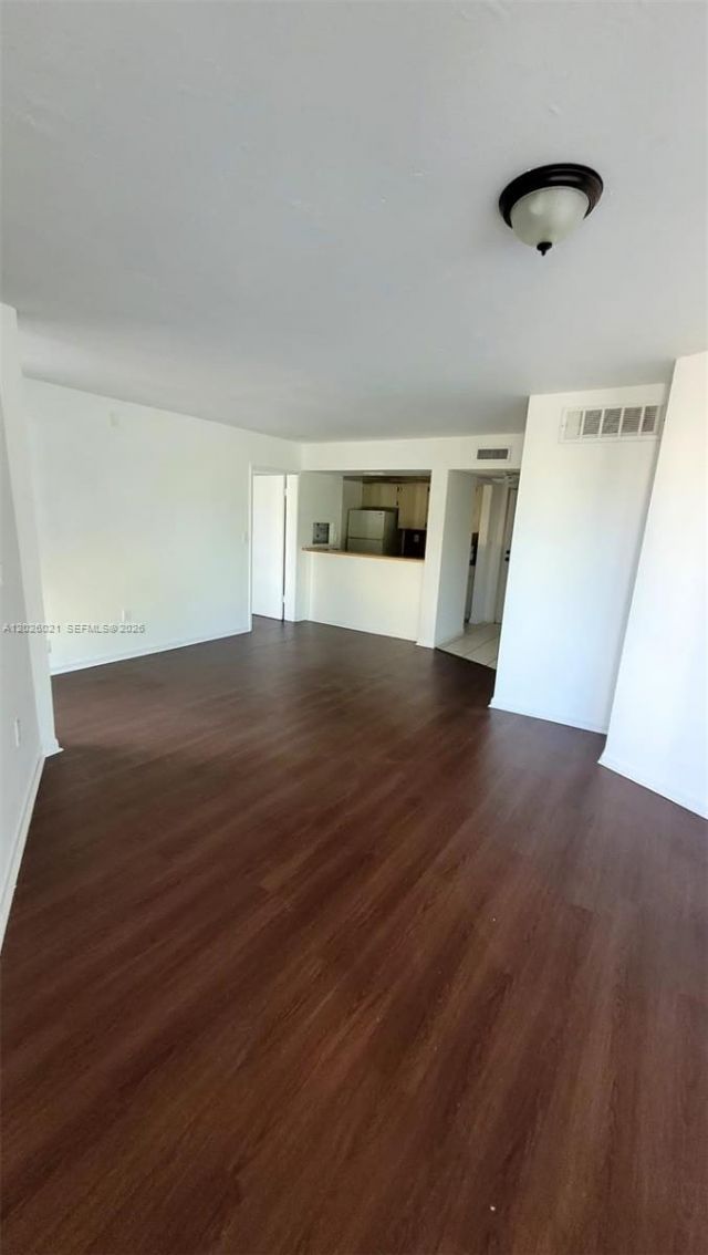 6995 NW 186th St , Unit E301, Hialeah, FL 33015 Photo