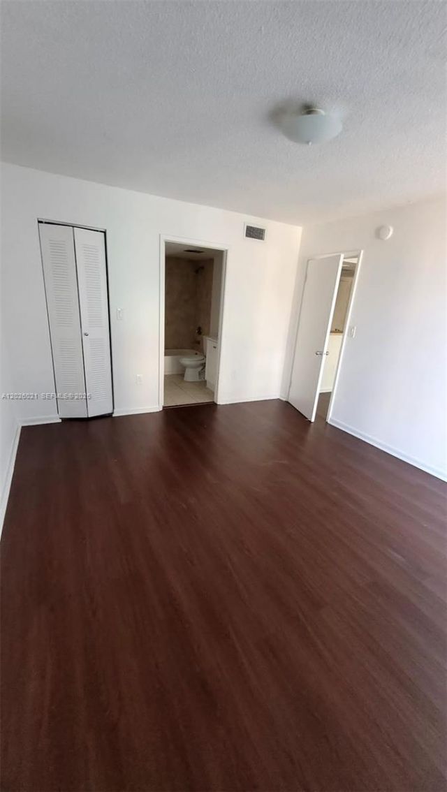 6995 NW 186th St , Unit E301, Hialeah, FL 33015 Photo