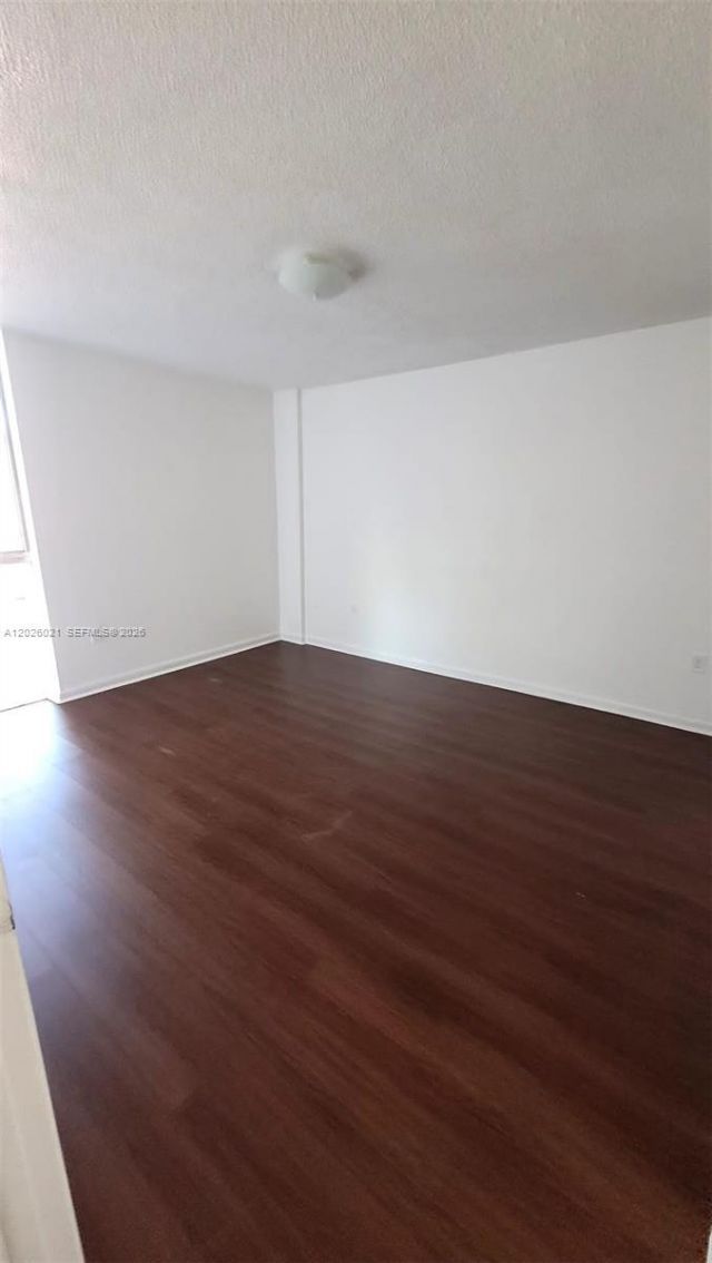 6995 NW 186th St , Unit E301, Hialeah, FL 33015 Photo