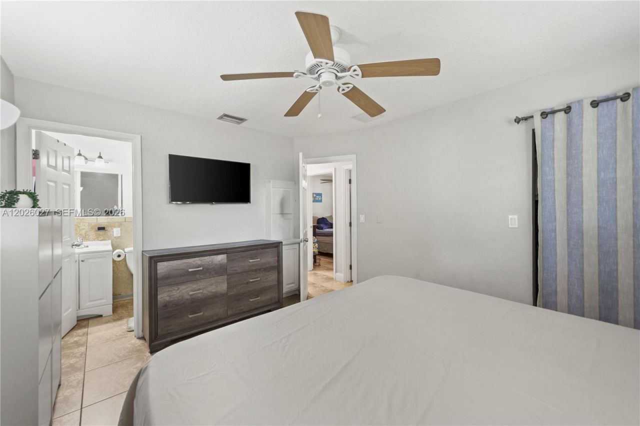 1611 SW 67th Ave , North Lauderdale, FL 33068 Photo