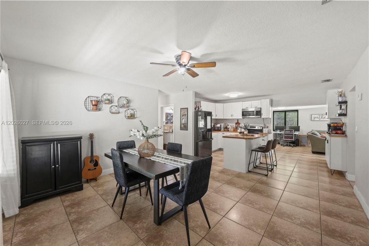 1611 SW 67th Ave , North Lauderdale, FL 33068 Photo