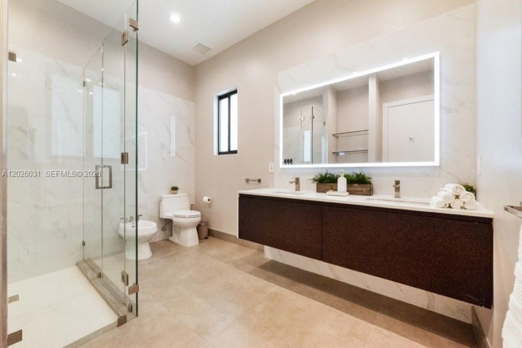 3379 William Ave , Miami, FL 33133 Photo