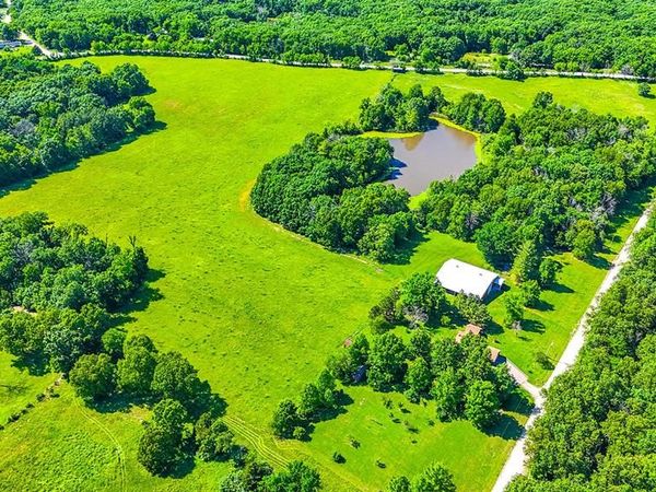 261 County Road 137 , Clark, MO 65243