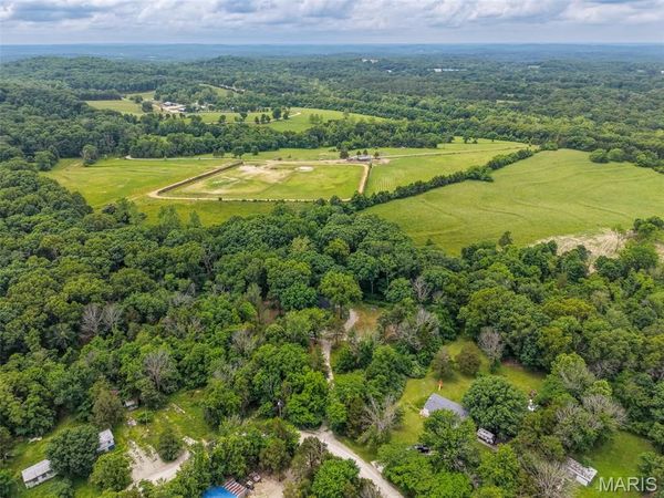 3177 Patrick Lane , Pacific, MO 63069