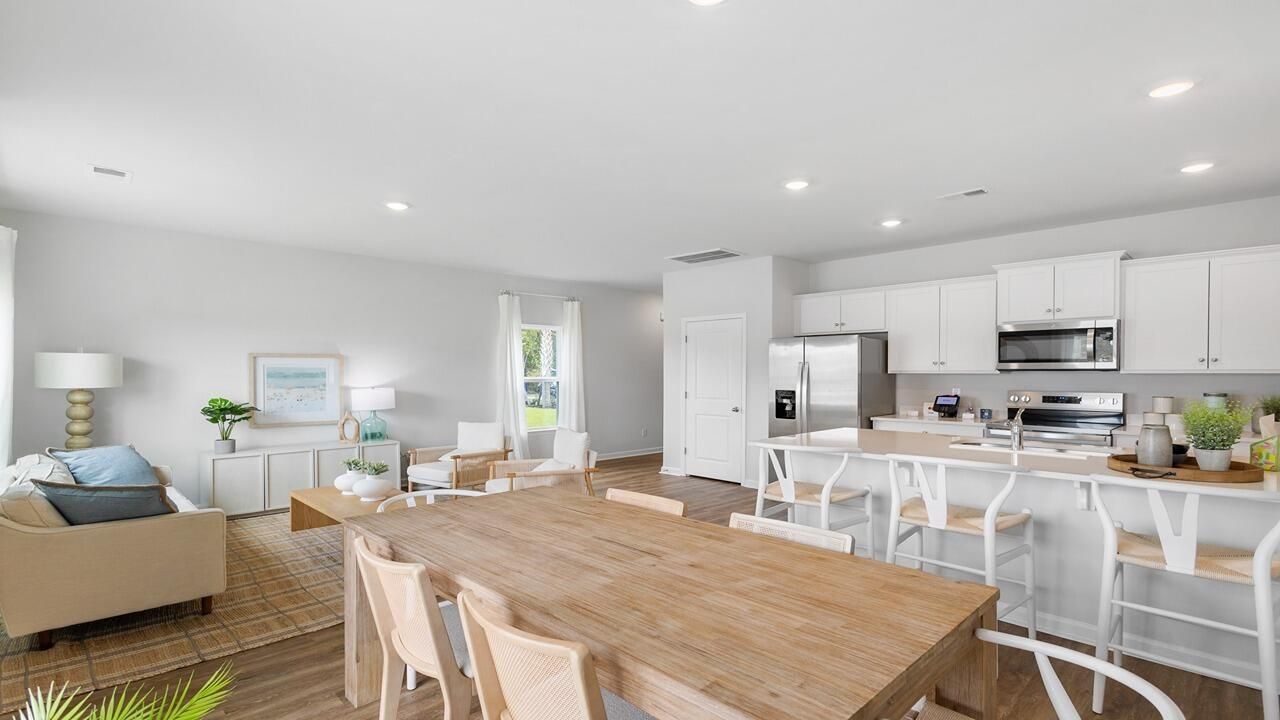 709 Galivant Drive Photo 5