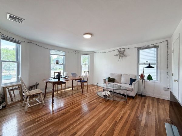 803 Boylston St, Unit B, Brookline, MA 02467