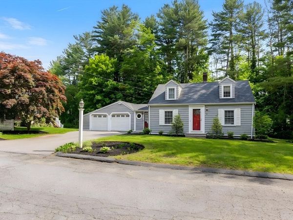 10 Forrest Rd, Walpole, MA 02081