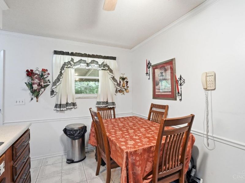 942 Goodhue Circle, Forest Park, OH 45250 Photo 13