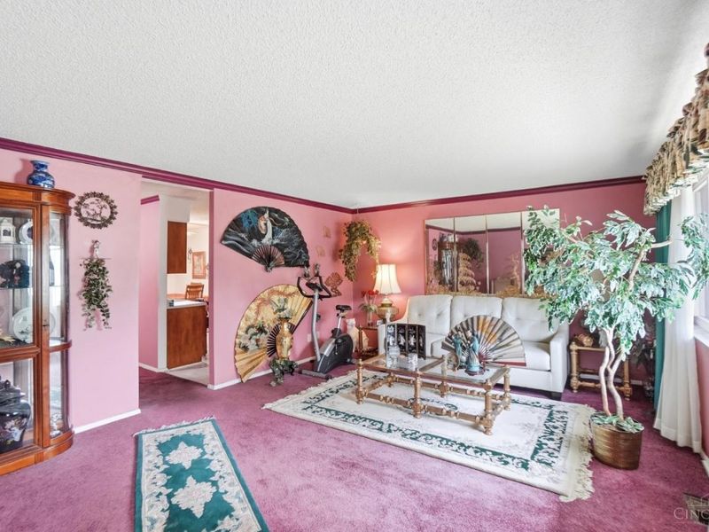 942 Goodhue Circle, Forest Park, OH 45250 Photo 7