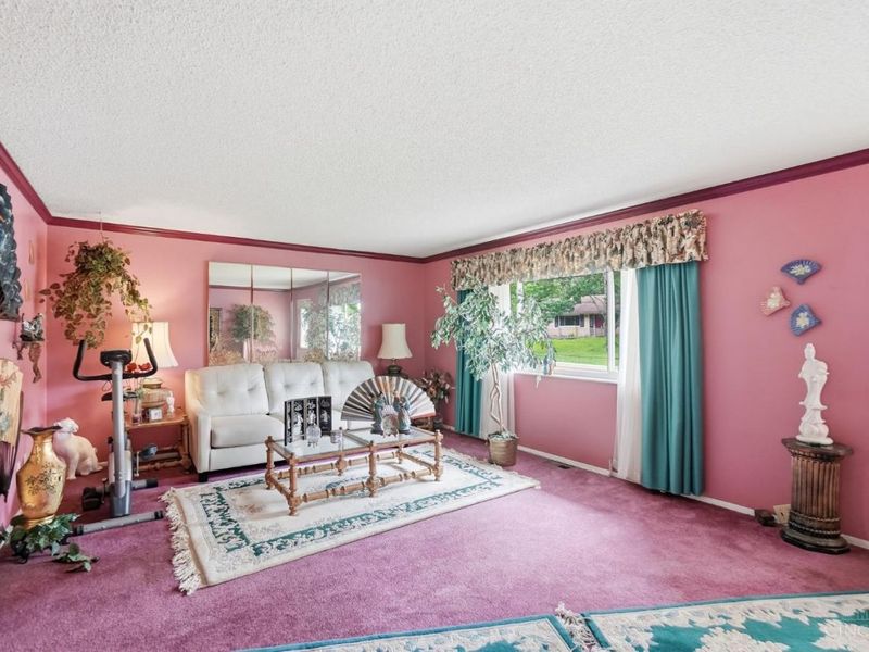 942 Goodhue Circle, Forest Park, OH 45250 Photo 8