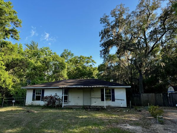 6875 Sunburst Lane, Milton, FL 32570