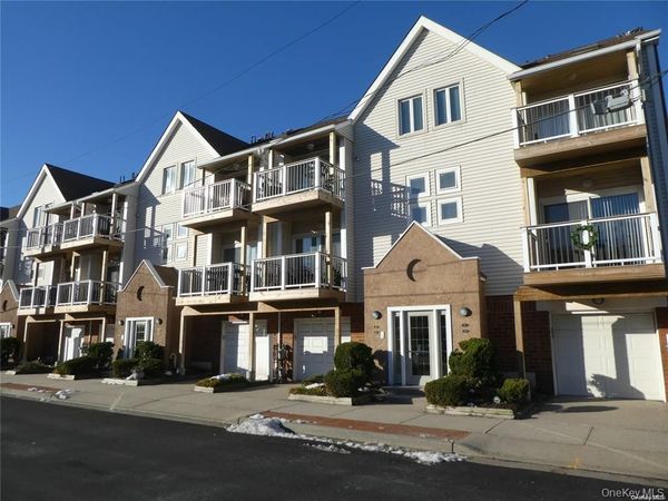 81 Pacific Boulevard , Unit 3, Long Beach, NY 11561