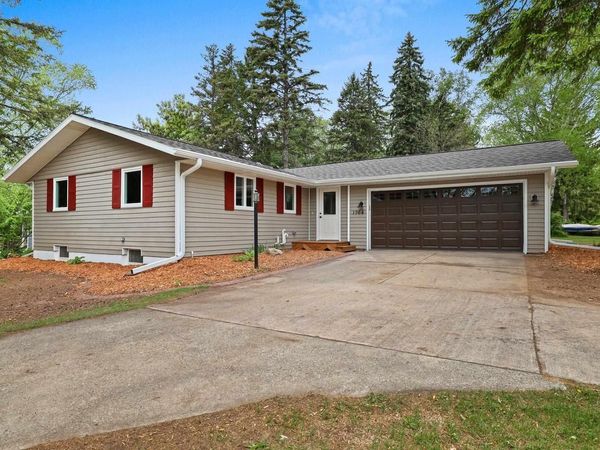 1964 BLUEBERRY LANE, Green Bay, WI 54304