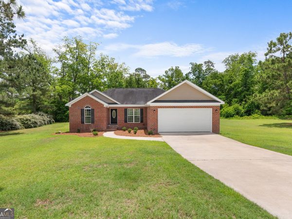 176 Sandalwood Circle, Statesboro, GA 30458