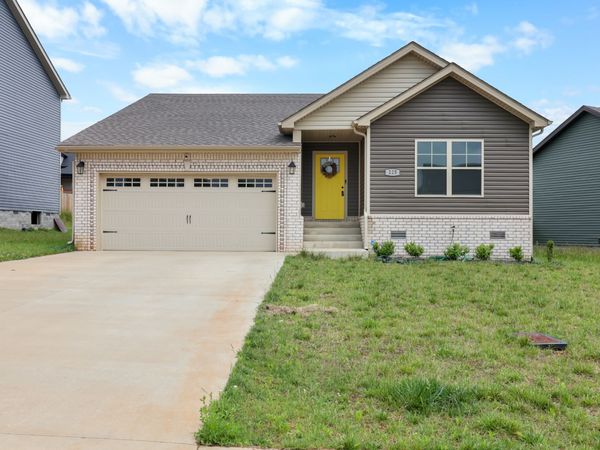 225 Ardell Dr, Clarksville, TN 37040