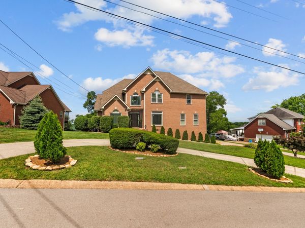 504 Spinnaker Ct, Smyrna, TN 37167