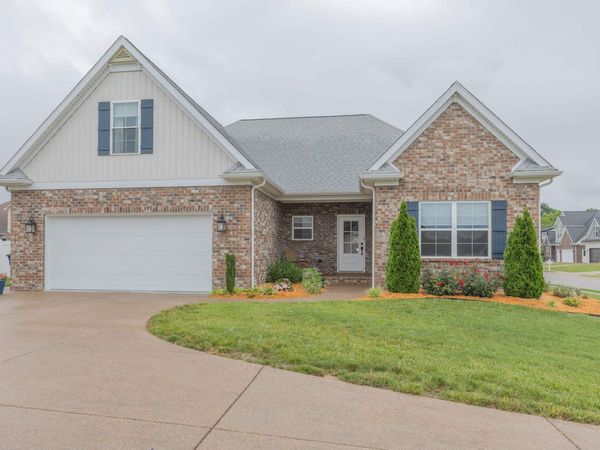 8464 Wyatt Court, Newburgh, IN 47630