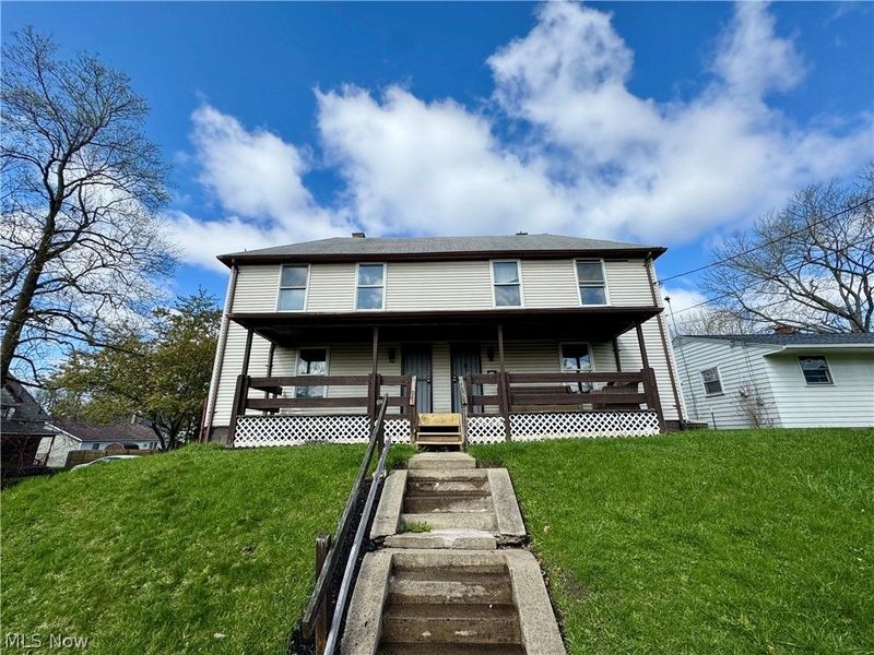 1217 Shriver Avenue NE, Canton, OH 44705 Photo 2