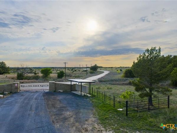 417 Blackjack Oak Drive , Goldthwaite, TX 76844