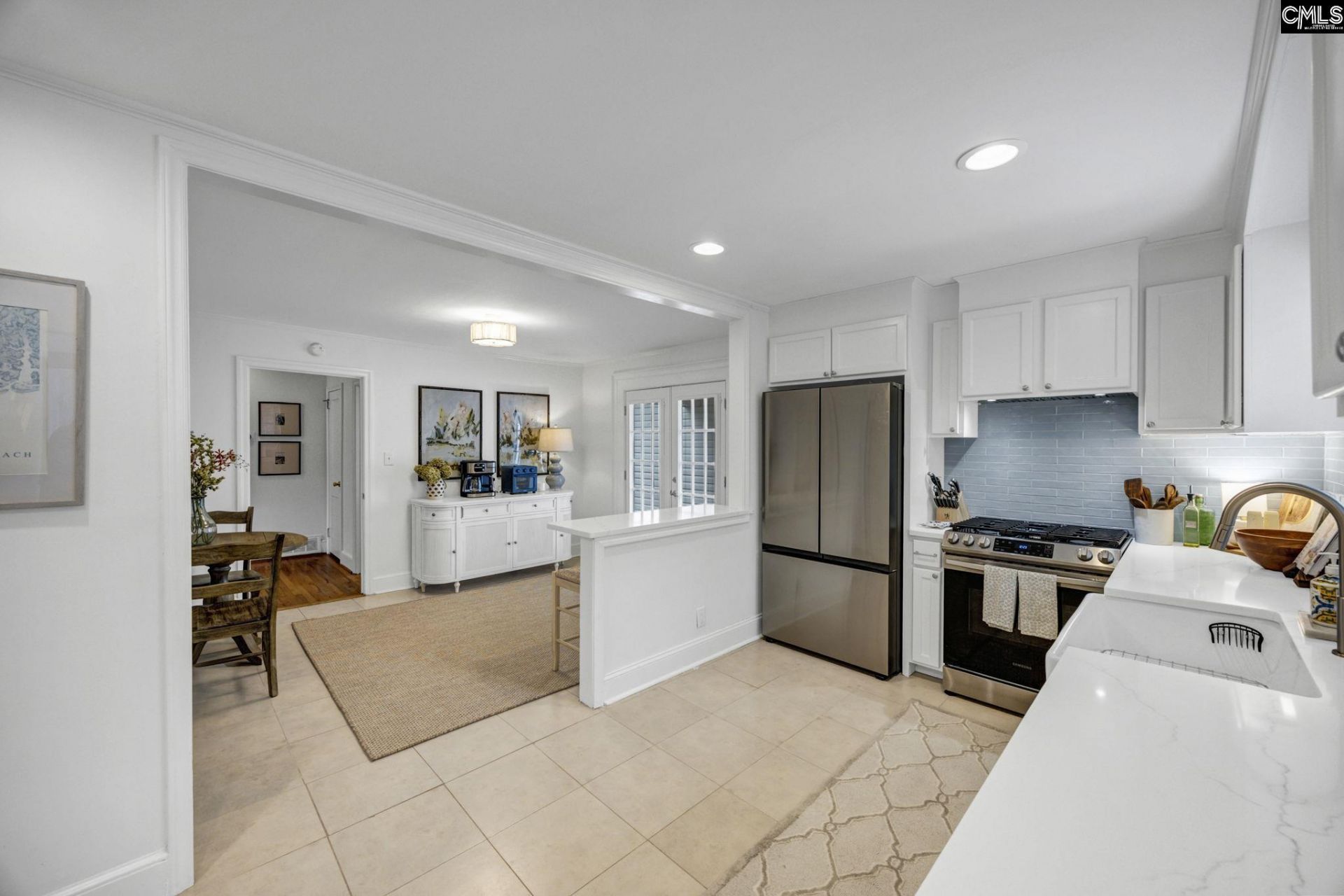 937 Lafayette Avenue  Photo 8