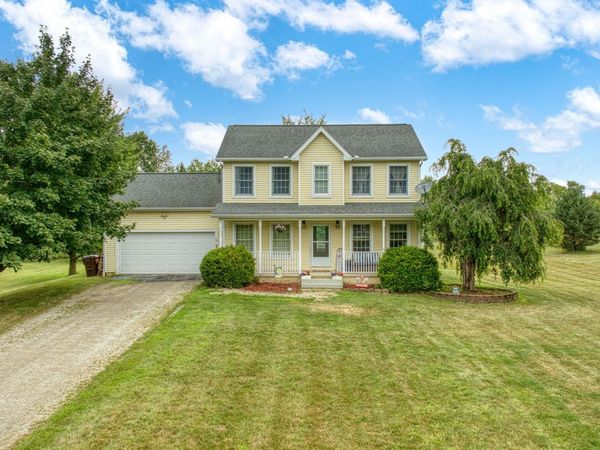 1298 E Carleton Road, Adrian, MI 49221