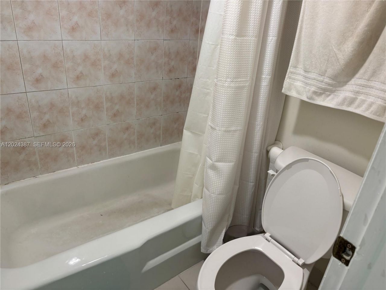10806 N Kendall Dr , Unit P-26, Miami, FL 33176 Photo