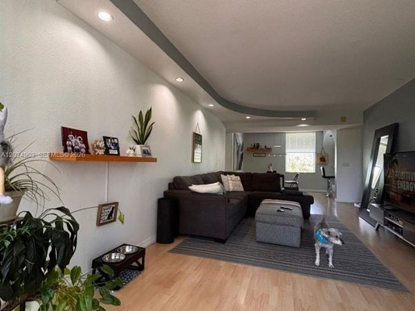 8411 Forest Hills Dr , Unit 308, Coral Springs, FL 33065