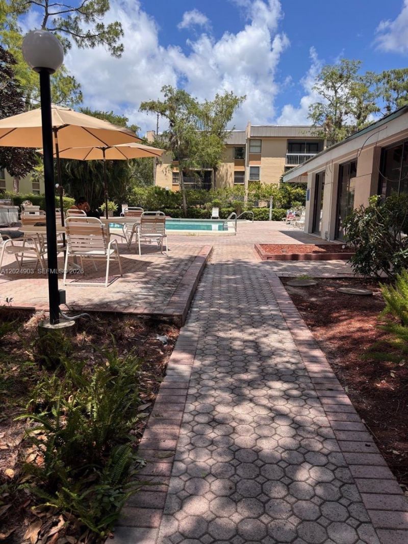 8411 Forest Hills Dr , Unit 308, Coral Springs, FL 33065 Photo