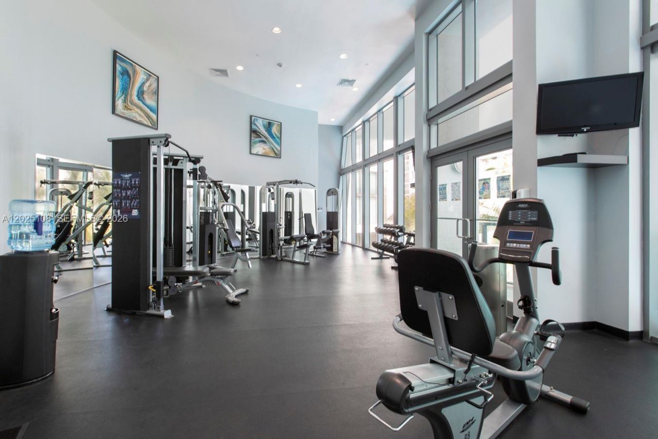 6000 Collins Ave, Unit 108, Miami Beach, FL 33140 Photo