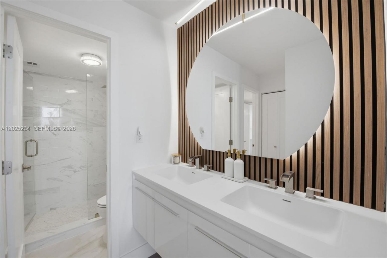 5 Island Ave, Unit 2F, Miami Beach, FL 33139 Photo