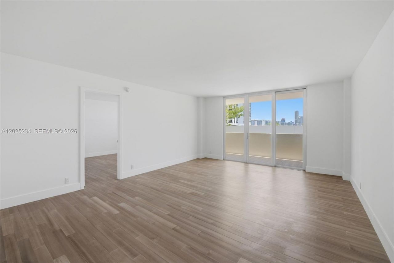 5 Island Ave, Unit 2F, Miami Beach, FL 33139 Photo