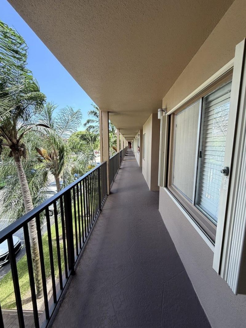 850 SW 138th Ave, Unit 307D, Pembroke Pines, FL 33027 Photo