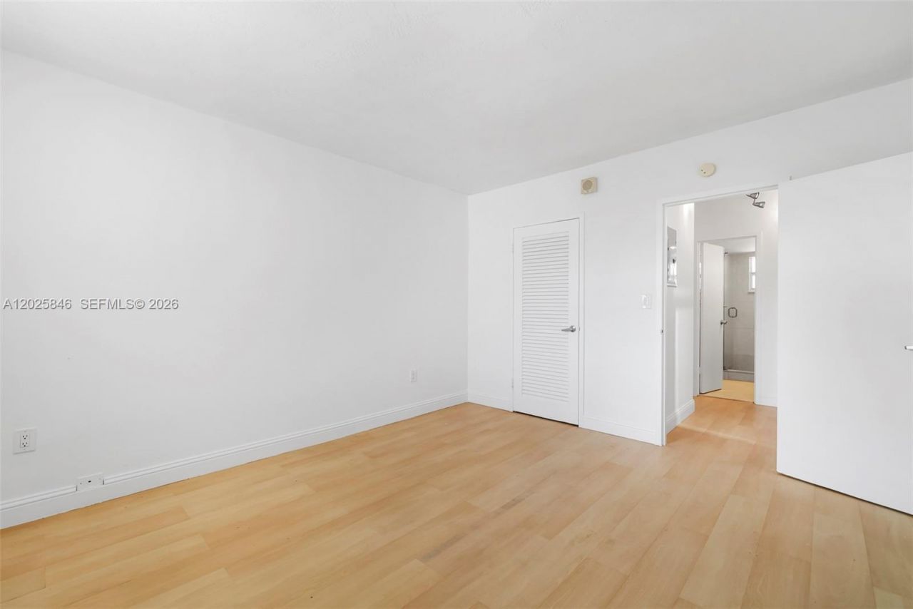 1300 Lincoln Rd , Unit B402, Miami Beach, FL 33139 Photo