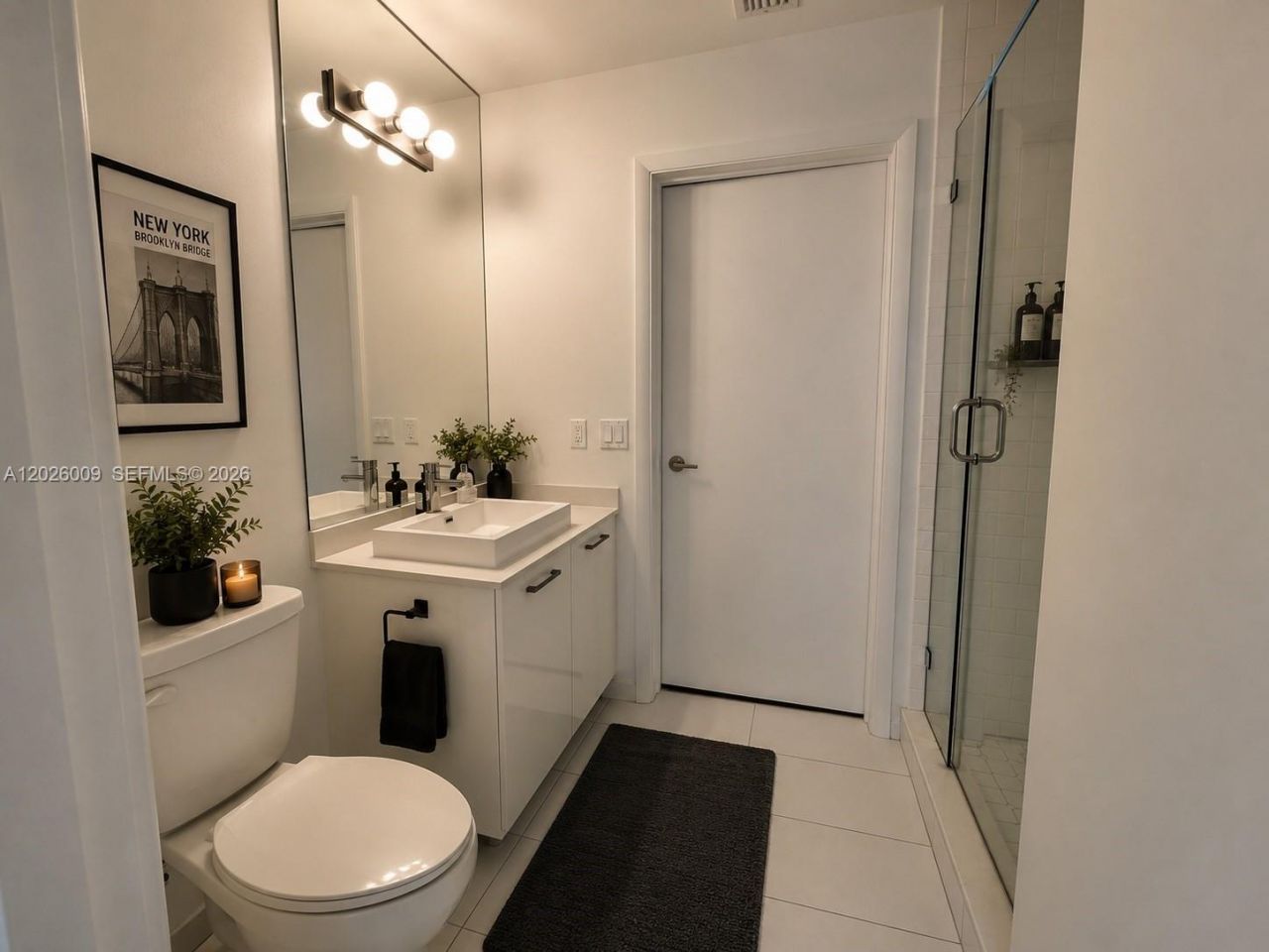 151 SE 1st St , Unit 1501, Miami, FL 33131 Photo