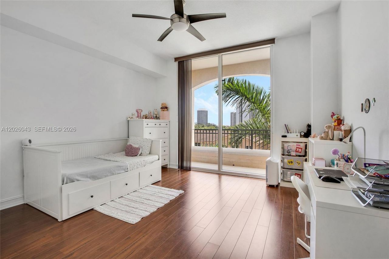 3001 NE 185th St , Unit 610, Aventura, FL 33180 Photo