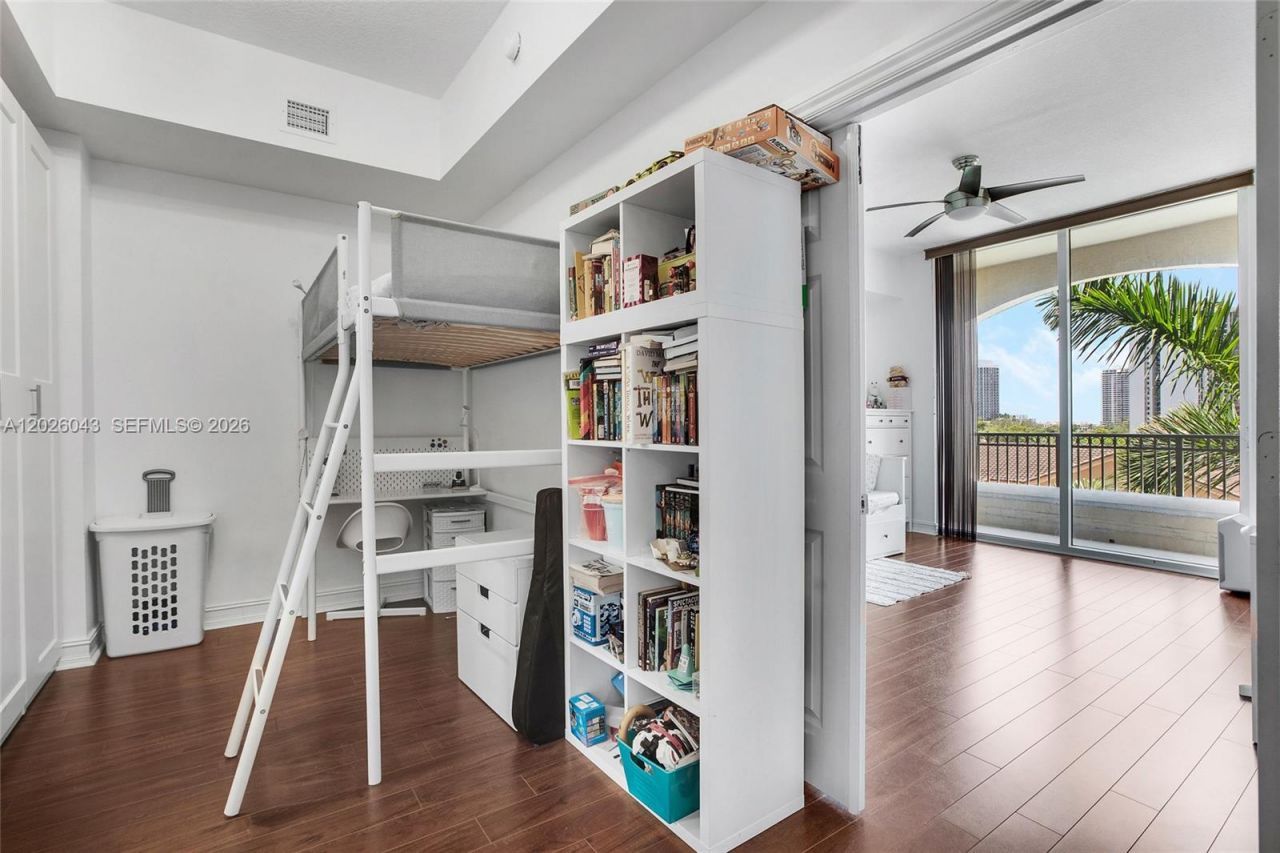 3001 NE 185th St , Unit 610, Aventura, FL 33180 Photo