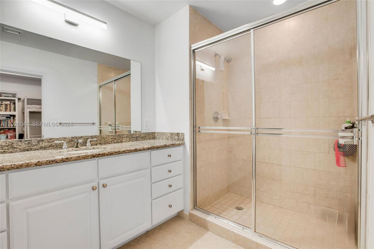 3001 NE 185th St , Unit 610, Aventura, FL 33180 Photo