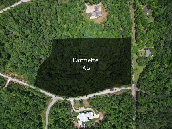 8500 Serenbe Road , Chattahoochee Hills, GA 30268