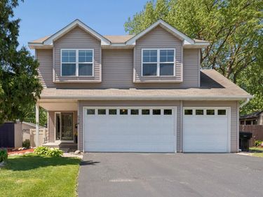 634 6th Avenue S, Hopkins, MN 55343