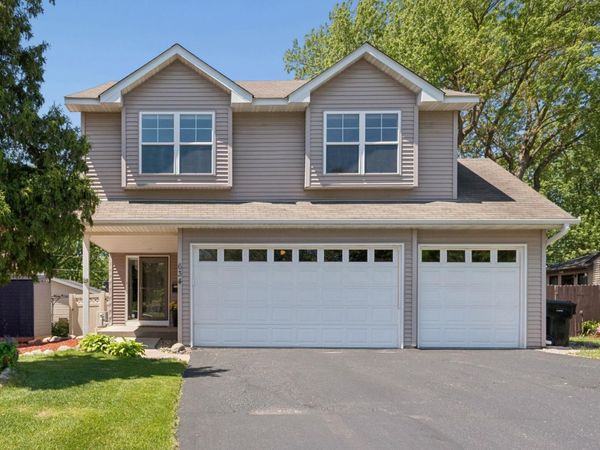 634 6th Avenue S, Hopkins, MN 55343