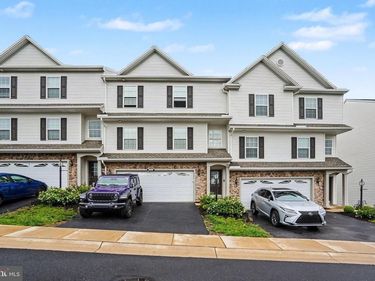 2318 BARTLETT ROAD , HARRISBURG, PA 17110
