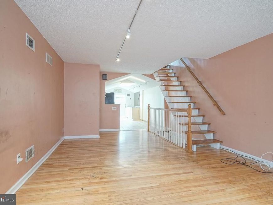 2645 S Alder Street , Philadelphia, PA 19148 Main Photo