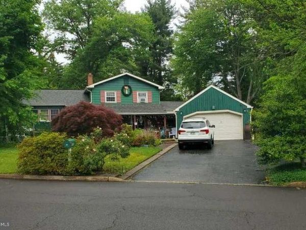 700 GORDON DRIVE, YARDLEY, PA 19067