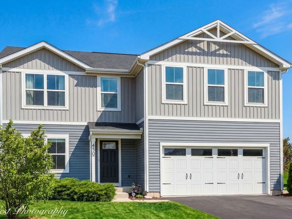 450 Cardinal Way , Hampshire, IL 60140