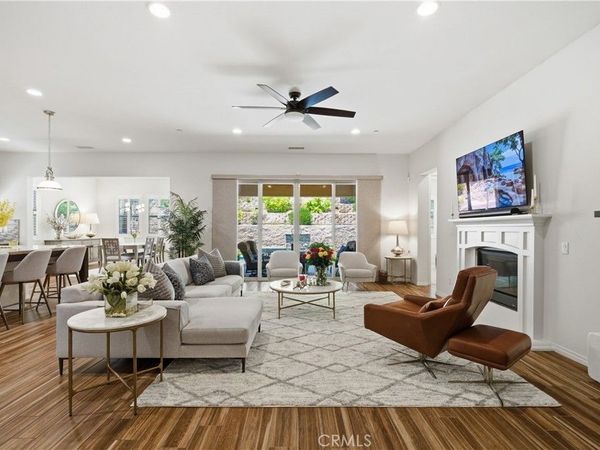 4977 Hydepark Drive, Agoura Hills, CA 91301